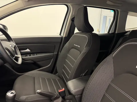 DL72BGX Dacia Duster 1.0 TCe 100 Bi-Fuel Prestige 5dr Thumbnail #13