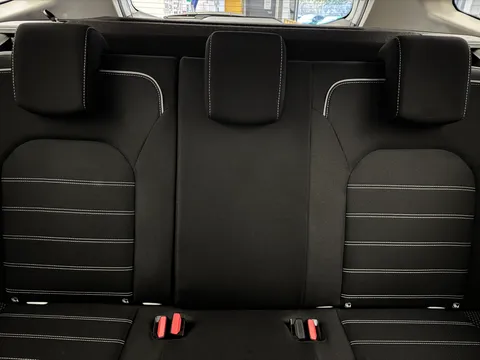 DL72BGX Dacia Duster 1.0 TCe 100 Bi-Fuel Prestige 5dr Thumbnail #16