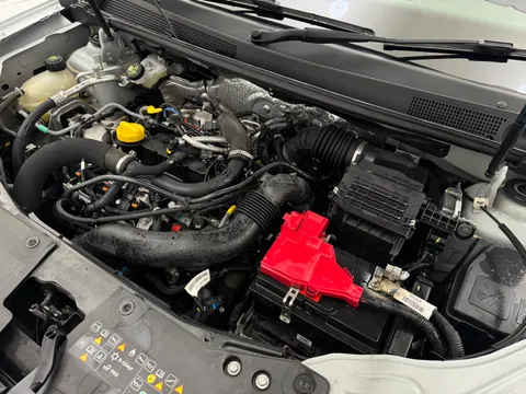 DL72BGX Dacia Duster 1.0 TCe 100 Bi-Fuel Prestige 5dr Thumbnail #28