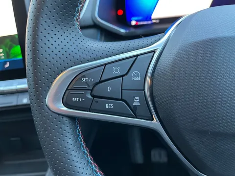 HS74EYM Renault Symbioz 1.6 E-Tech FHEV 145 Iconic Esprit Alpine 5dr Auto Thumbnail #20