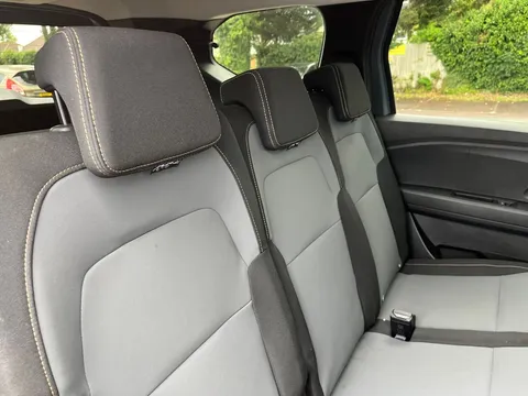 BP73EZC Dacia Jogger 1.0 TCe Extreme 5dr Thumbnail #19