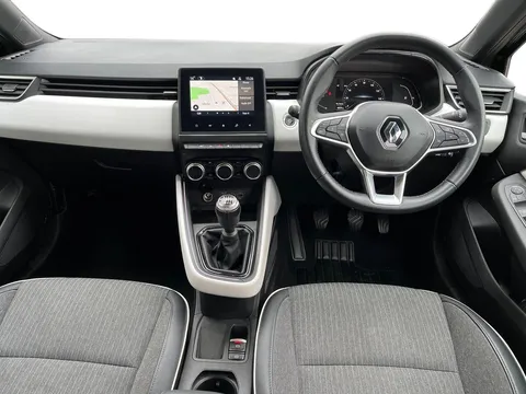 HY72FVG Renault Clio 1.0 TCe 90 SE Edition 5dr Thumbnail #18