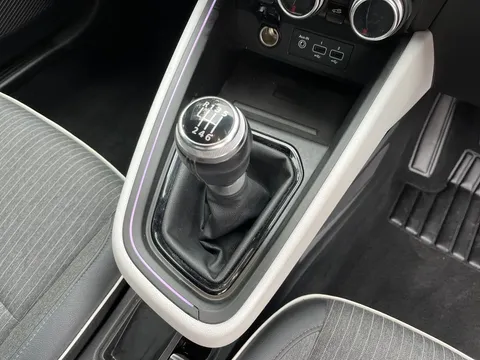 HY72FVG Renault Clio 1.0 TCe 90 SE Edition 5dr Thumbnail #21