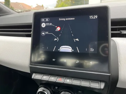 HY72FVG Renault Clio 1.0 TCe 90 SE Edition 5dr Thumbnail #14