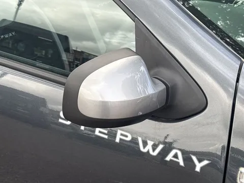 BP70ODK Dacia Sandero Stepway 0.9 TCe Comfort 5dr Thumbnail #19