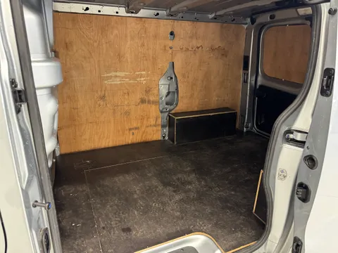 DN23JDZ Renault Trafic SL28 Blue dCi 150 Sport+ Van Thumbnail #10