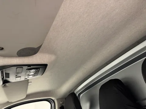 DN23JDZ Renault Trafic SL28 Blue dCi 150 Sport+ Van Thumbnail #13