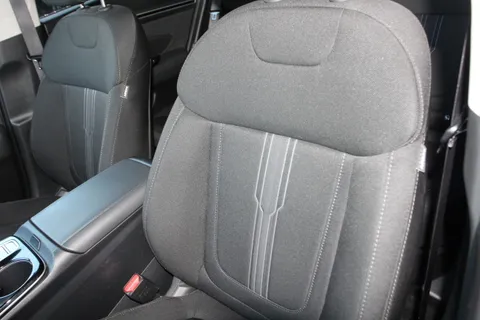 LG22LYV Hyundai Tucson 1.6 TGDi Hybrid 230 Premium 5dr 2WD Auto Thumbnail #8