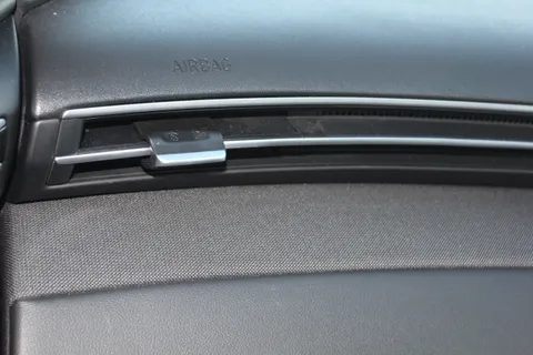 LG22LYV Hyundai Tucson 1.6 TGDi Hybrid 230 Premium 5dr 2WD Auto Thumbnail #10