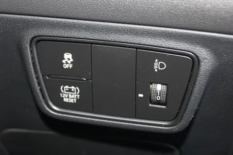 LG22LYV Hyundai Tucson 1.6 TGDi Hybrid 230 Premium 5dr 2WD Auto Thumbnail #17