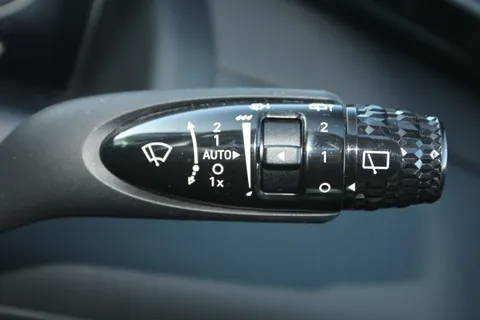 LG22LYV Hyundai Tucson 1.6 TGDi Hybrid 230 Premium 5dr 2WD Auto Thumbnail #23