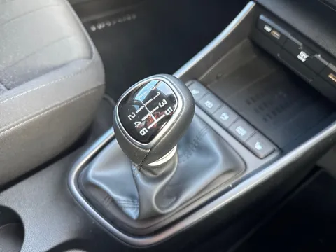 DU23CVZ Hyundai Bayon 1.0 TGDi [120] 48V MHEV Premium 5dr Thumbnail #19