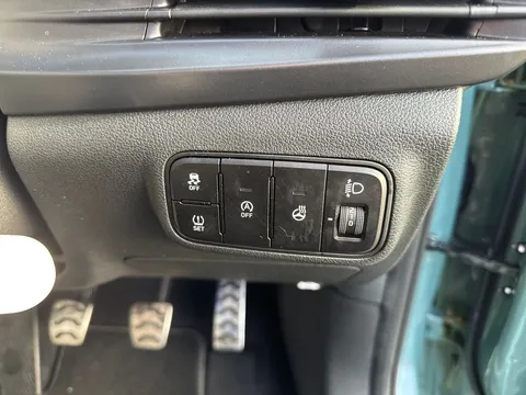 DU23CVZ Hyundai Bayon 1.0 TGDi [120] 48V MHEV Premium 5dr Thumbnail #26