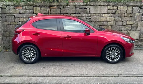 MT72OMW Mazda Mazda2 1.5 e-Skyactiv G MHEV Homura Aka 5dr Thumbnail #3