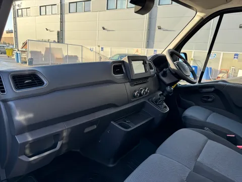 DN75XCH Nissan Interstar 2.3 dci 135ps H2 Tekna+ Van Thumbnail #11