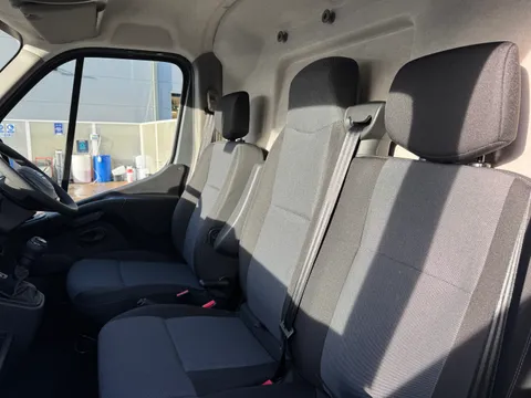 DN75XCH Nissan Interstar 2.3 dci 135ps H2 Tekna+ Van Thumbnail #12