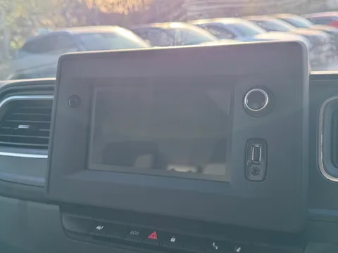 DN75XCH Nissan Interstar 2.3 dci 135ps H2 Tekna+ Van Thumbnail #19