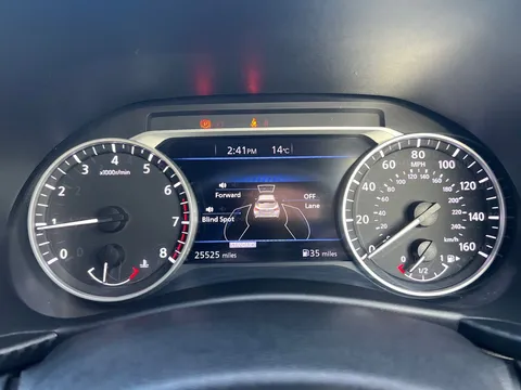 DN73XYY Nissan Juke 1.0 DiG-T 114 Tekna 5dr Thumbnail #14