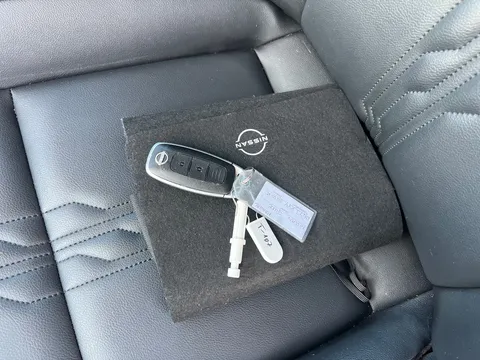 DN73XYY Nissan Juke 1.0 DiG-T 114 Tekna 5dr Thumbnail #22