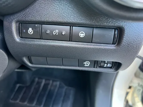 DN73XYY Nissan Juke 1.0 DiG-T 114 Tekna 5dr Thumbnail #25