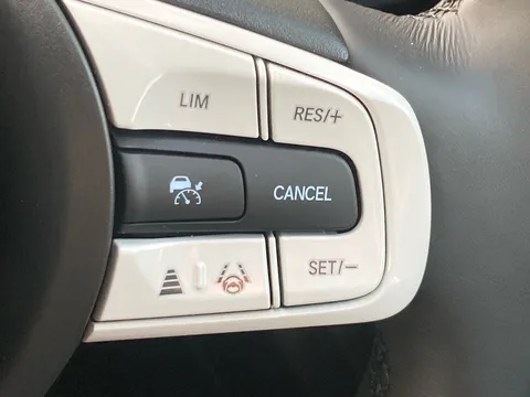 DE25XHK Honda Jazz 1.5 i-MMD Hybrid Elegance 5dr eCVT Thumbnail #15