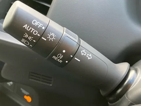 DE25XHK Honda Jazz 1.5 i-MMD Hybrid Elegance 5dr eCVT Thumbnail #17