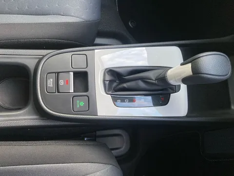 DE25XHK Honda Jazz 1.5 i-MMD Hybrid Elegance 5dr eCVT Thumbnail #23