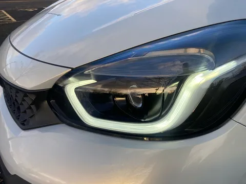 DE25XHK Honda Jazz 1.5 i-MMD Hybrid Elegance 5dr eCVT Thumbnail #28