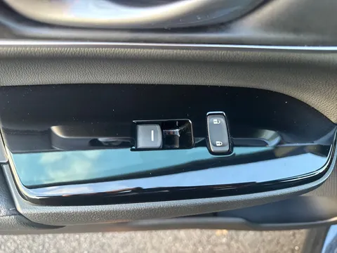 KE19KYX Honda CR-V 2.0 i-MMD Hybrid EX 5dr eCVT Thumbnail #29