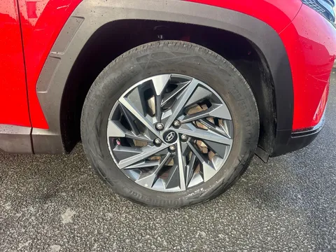 HK73BND Hyundai Tucson 1.6 TGDi Premium 5dr 2WD Thumbnail #35