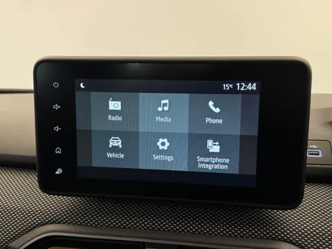 DY23AEK Dacia Sandero Stepway 1.0 TCe Expression 5dr Thumbnail #11