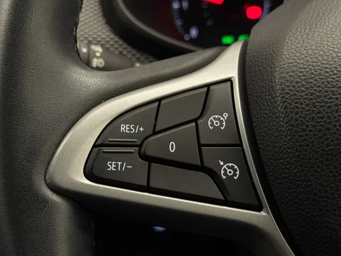 DY23AEK Dacia Sandero Stepway 1.0 TCe Expression 5dr Thumbnail #28