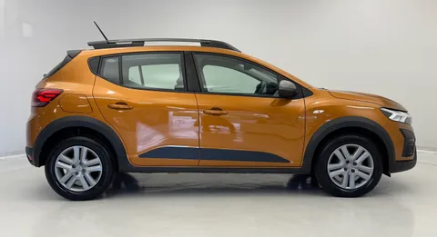 DY23AEK Dacia Sandero Stepway 1.0 TCe Expression 5dr Thumbnail #8