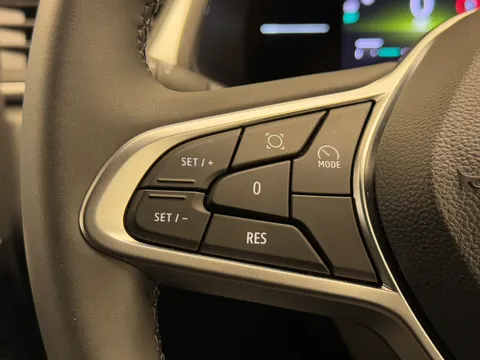 DS25XRD Renault Captur 1.0 TCE 90 Evolution 5dr Thumbnail #11