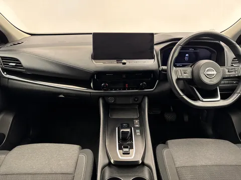 DE23NWW Nissan Qashqai 1.5 E-Power N-Connecta [Glass Roof] 5dr Auto Thumbnail #5