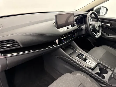 DE23NWW Nissan Qashqai 1.5 E-Power N-Connecta [Glass Roof] 5dr Auto Thumbnail #16