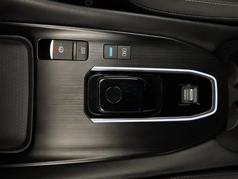 DE23NWW Nissan Qashqai 1.5 E-Power N-Connecta [Glass Roof] 5dr Auto Thumbnail #19