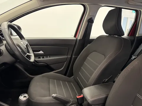 DV22YRR Dacia Duster 1.3 TCe 130 Comfort 5dr Thumbnail #12