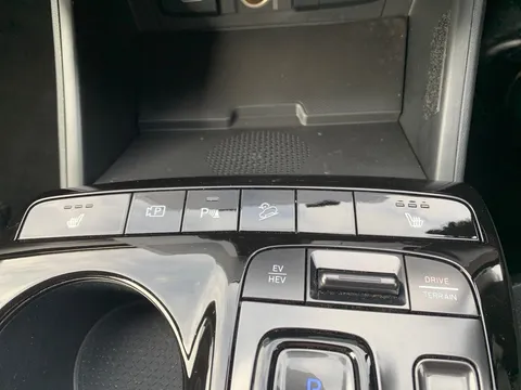 DN73HEJ Hyundai Tucson 1.6 TGDi Plug-in Hybrid N Line 5dr 4WD Auto Thumbnail #11