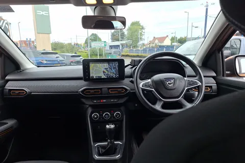 MK71CBY Dacia Sandero Stepway 1.0 TCe Prestige 5dr Thumbnail #4