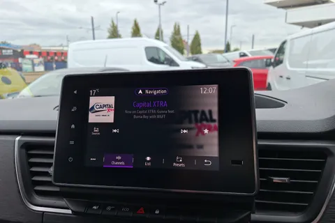 WN72TZH Renault Trafic LL30 Blue dCi 130 Sport Van Thumbnail #39