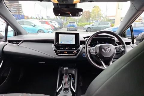 DA22UDD Toyota Corolla 2.0 VVT-i Hybrid GR Sport 5dr CVT Thumbnail #4