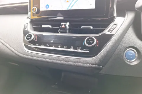 DA22UDD Toyota Corolla 2.0 VVT-i Hybrid GR Sport 5dr CVT Thumbnail #41