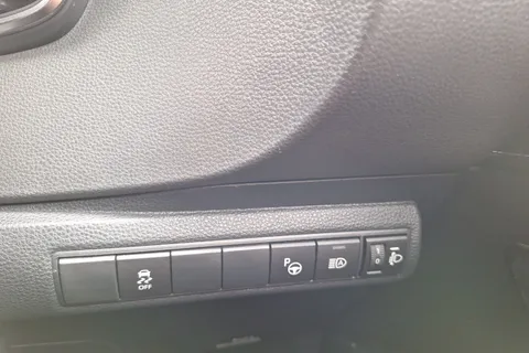 DA22UDD Toyota Corolla 2.0 VVT-i Hybrid GR Sport 5dr CVT Thumbnail #35