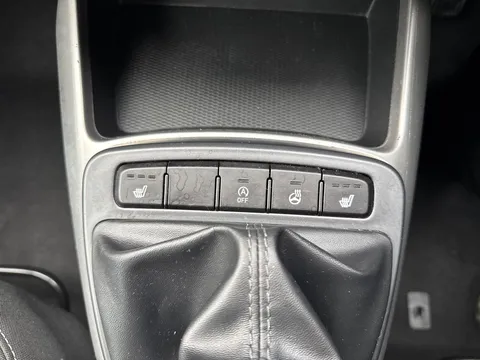 BV70ZFR Hyundai i10 1.2 MPi Premium 5dr Thumbnail #30