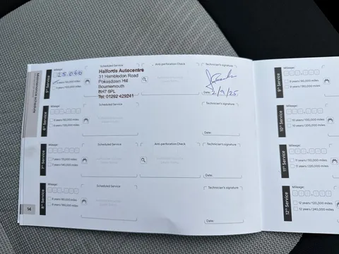 BV70ZFR Hyundai i10 1.2 MPi Premium 5dr Thumbnail #19