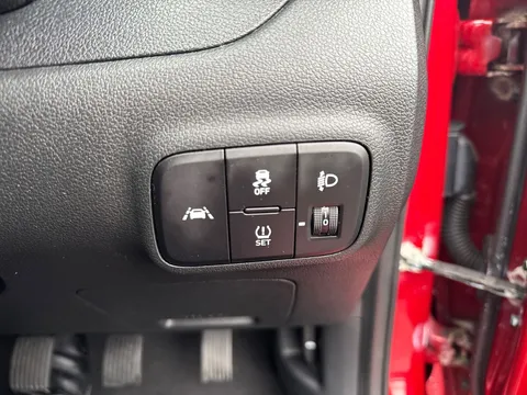 BV70ZFR Hyundai i10 1.2 MPi Premium 5dr Thumbnail #32