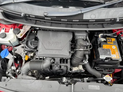 BV70ZFR Hyundai i10 1.2 MPi Premium 5dr Thumbnail #33