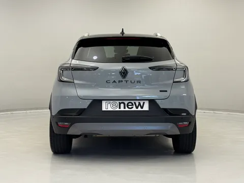YP74VYB Renault Captur 1.6 E-Tech Full Hybrid 145 Esprit Alpine 5dr Auto Thumbnail #7