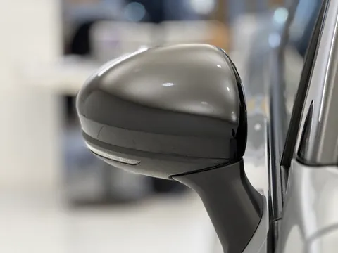 YP74VYB Renault Captur 1.6 E-Tech Full Hybrid 145 Esprit Alpine 5dr Auto Thumbnail #30